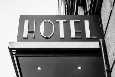 Hotels at JFK Airport with Parking